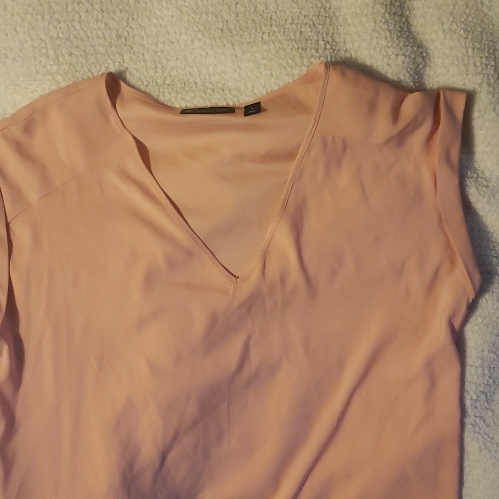 NY&C  Classic cuffed V neck